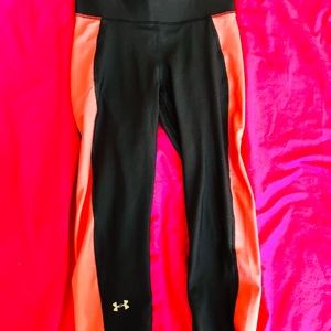 Under Armour Compression Heat Gear Cropped Leggings